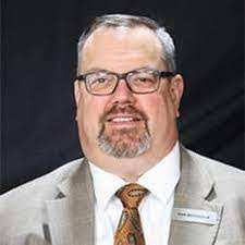 Glenn Cad's Instagram, Twitter & Facebook