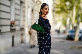 What Colors Go With Navy Blue 12 Quick Outfit Ideas Instyle