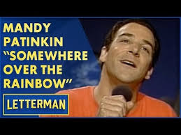 Mandy Patinkin synger "Somewhere Over The Rainbow"