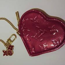Not one to shy away from foraying into new. Louis Vuitton Valentine S Day Instant Photo Studio Xi An February 2007