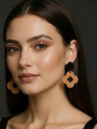 Earring: 𝗡𝗲𝗻𝘂𝗽𝗵𝗮𝗿 Colour: Mulberry  #handmadejewelry#b2bjewelry#madeinluxembourg