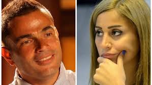 نعى عدد من نجوم الفن في مصر والوطن. 5 Ù†Ø³Ø§Ø¡ ÙÙŠ Ø­ÙŠØ§Ø© Ø¹Ù…Ø±Ùˆ Ø¯ÙŠØ§Ø¨ ÙˆÙ‚Ø¹ ÙÙŠ Ø­Ø¨ Ø´ÙŠØ±ÙŠÙ† Ø±Ø¶Ø§ Ù…Ù† Ø£ÙˆÙ„ Ù†Ø¸Ø±Ø© Ø±ÙØ¶ Ø§Ù„ØªØ¹Ù„ÙŠÙ‚ Ø¹Ù„Ù‰ Ø´Ø§Ø¦Ø¹Ø© Ø²ÙˆØ§Ø¬Ù‡ Ù…Ù† Ù…Ø¯ÙŠØ±Ø© Ø£Ø¹Ù…Ø§Ù„Ù‡ ÙˆØ¹Ù„Ø§Ù‚ØªÙ‡ Ø¨Ø¯ÙŠÙ†Ø§ Ø§Ù„Ø´Ø±Ø¨ÙŠÙ†ÙŠ ØªØ«ÙŠØ± Ø§Ù„Ø¬Ø¯Ù„ ØµÙˆØ±