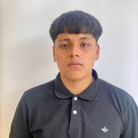 20+ perfiles de «Enzo Figueroa»