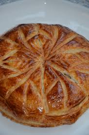 Galette Des Rois A La Frangipane Rapide En 2020 Galette Des Rois Frangipane Galette Des Rois Galette Des Rois Frangipanne