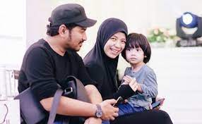 Fynn jamal (lahir nur affina yanti jamalludin; Fynn Jamal Rakam Aktiviti Anaknya Hidap Autisme Hiburan Mstar