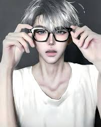 Does my minus seem to add up? It's hard to see what it looks like 🕶  ||Credits 红色纸条|| @马应龙 ||Manhwa|| •Nerd Project ||Character|| •Lukas DAVIS  ÷×÷×÷×÷×÷×÷×÷×÷×÷×÷×÷×÷×÷× ||Tags|| #weibo #hyuxiecos #书呆子计划 #nerdproject  #manhwa #