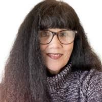 Maria Cahill's Instagram, Twitter & Facebook