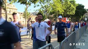 Au total, le site peut accueillir près de 20 000 personnes. Euro 2016 Allez Les Bleus Demi Finale France Allemagne Dans La Fan Zone Video Dailymotion