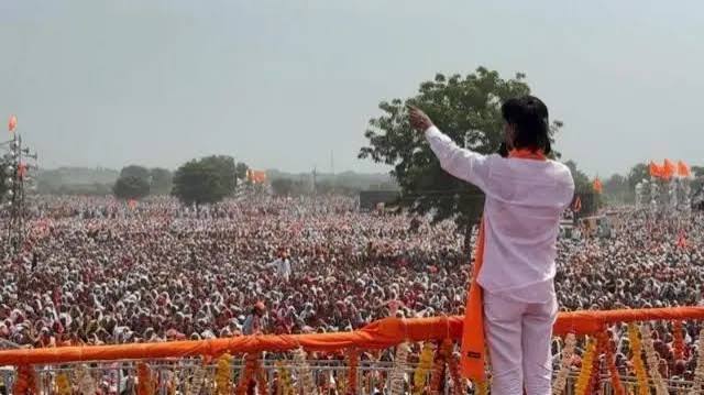 मराठा आरक्षण : मनोज जरांगे पाटील यांच्या आंदोलनाचा राजकीय फायदा कुणाला होईल? - BBC News मराठी