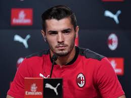 El futbolista brahim díaz ya se encuentra en milán desde el miércoles para pasar la revisión médica con el ac milan y, posteriormente,confirmarse de manera oficial (se espera que sea hoy, viernes). Ac Milan S Brahim Diaz On Why Serie A Club Has What It Takes Skrill