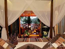 Tentu ini dikarenakan ia memiliki aroma yang begitu. Bunga Raya Island Resort Amazing Borneo Tours