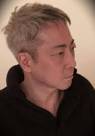近況 元春のニュールックはどうだ 新しいスタイル それぞれのスマイル 新曲 新しい雨 から引用 メンズ ヘアスタイル ツーブロック メンズ ヘアスタイル ボウズ