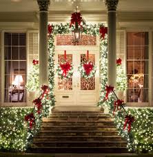 20 Best Christmas Door And Window Lighting Decorating Ideas 2020 Decorating With Christmas Lights Front Door Christmas Decorations Front Porch Christmas Decor