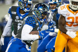 The official facebook page of the university of kentucky football program. Kentucky Football Vs Tennessee Volunteers Statistics Summary Lexington Herald Leader