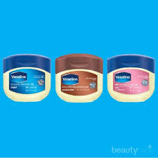Ketahui 9 kebaikan vitamin e untuk kulit muka yang cantik berseri. Bongkar Segudang Manfaat Vaseline Petroleum Jelly Dari Alis Sampai Bibir
