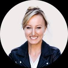 Teri Spencer's Instagram, Twitter & Facebook