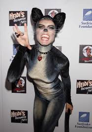 Heidi klum showed up at her 18th annual halloween bash dressed as the werewolf from michael jackson's thriller video.the supermodel. Heidi Klum Halloween 2007 Cat Fox5vegas Com