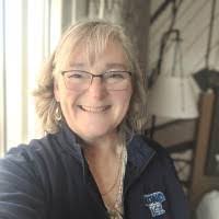 Kimberly Etter's Instagram, Twitter & Facebook