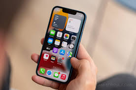 Apple iPhone 13 mini in for review ...