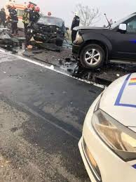 Jun 20, 2021 · un tânăr de 19 ani și o femeie de 53 de ani au murit în urma unui accident produs duminică în județul bacău. Foto Accident Grav Cu 4 Victime Pe Drumul European E 85 BacÄu