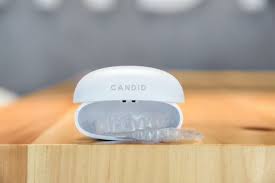 Let it sit for five minutes (or 10 if it's been a while), and before you put it back into your mouth, make sure you give it a good soak under running warm water and until the taste and smell of vinegar disappears. The 13 Best Retainer Cleaners 2021