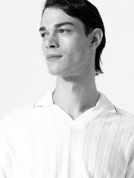 Editorial JOAN Beige