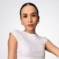 Karla Collazo's Instagram, Twitter & Facebook