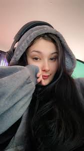 Cozy stream tonight✨️💜 Hi my name is Lazy from the UK and I love to play  Sea of Thieves ! I play many other games but i mainly play SOT