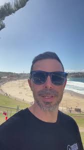 Heather Collard's Instagram, Twitter & Facebook