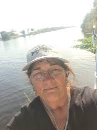 Went fishing by myself today just drifted Harney pond canal for a few hrs  landed 10 keepers lost 4 at the boat thru back 3 to sm