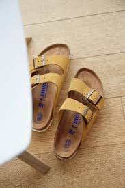Birkenstock Sandals Birkenstock Size Chart Uk Birkenstock Spring Styles In 2020 Trending Sandals Popular Sandals Trendy Shoes