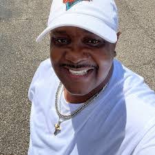 Earnestine Gordon's Instagram, Twitter & Facebook