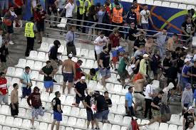 Eurosport propose pour cette rencontre un suivi en direct permettant de connaître l'évolution du score et les actions importantes. Euro 2016 L Uefa Reconnait Des Problemes De Separation Lors D Angleterre Russie A Marseille