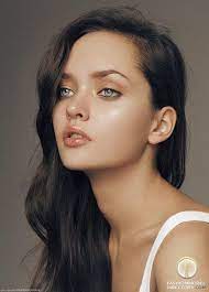 The Best Korean Serums Based On Skin Types And Concerns Model Face Portrait Face Model