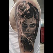 Beautiful Santa Muerte Girl Tattoo On Shoulder Best Tattoo Ideas Gallery Tatuajes De Trebol Tatuajes Cuello Tatuaje De Estrella