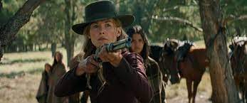 Hostiles Review Christian Bale Provides Strong Foundation For Somber Western Christian Bale Rosamund Pike Christian