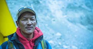 Phurba Tashi 1971 Alpinista Sherpa Del Nepal Famoso Por Ser La Persona Que Ostenta El Mayor Numero De Ascensos A Ochomiles 30 21 Veces Al Monte Ever