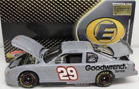 Diecast kings has the largest selection of kevin harvick nascar diecasts which is available in a variety of styles and we have just the right one for you! Diecast Registry