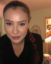 Gretchen Kinney's Instagram, Twitter & Facebook