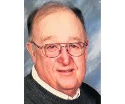 Andrew Claypool's Instagram, Twitter & Facebook