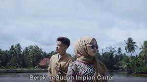 Chord Dan Lirik Lagu Emas Hantaran Yollanda Arief Viral Tiktok Berakhir Sudah Impian Cinta Surya Co Id