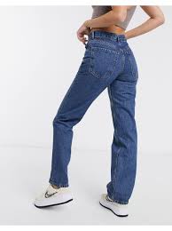 Check spelling or type a new query. Asos Denim Asos Design Petite Mittelhoch Geschnittene Jeans Mit Geradem Bein Im 90er Style Sattes 70er In Blau Lyst