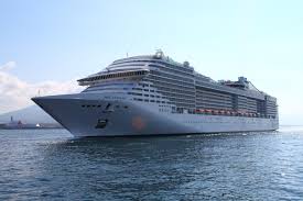 3274 passengers (3971 with upper beds). Datei Msc Fantasia Imo 9359791 5170241094 Jpg Wikipedia