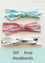 Tutorial For Easy Diy Knot Headbands Cute Simple Look I Might Want To Make A Couple Of These For Knotted Headband Diy Diy Headband Knotted Headband Tutorial