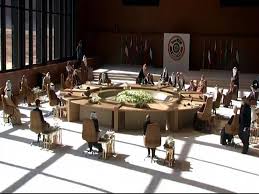 وقع قادة القمة الخليجية الـ41 التي استضافتها المملكة العربية السعودية، الثلاثاء، وبحضور أمير قطر الشيخ تميم بن حمد، بيان العلا، الذي وصفه أمير الكويت الشيخ نواف الأحمد الجابر الصباح بـ&quot;الإنجاز التاريخي&quot; 3e7epop3eigjnm