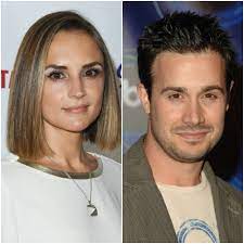 Cook first appeared in a public service announcement for foster care at seven years of age, and began working as a child print model at the age of 10, most notably in. Freddie Prinze Jr Refused She S All That Remake Purpose Promises Rachael Leigh Cook Dinner Latest Hunts