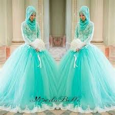 Gaun pengantin bercadar inspirasi gaun pengantin berhijab inspirasi baju pengantin batak inspirasi gaun pengantin warna biru. 20 Inspirasi Gaun Pernikahan Yang Gak Berwarna Putih Agar Pernikahanmu Makin Berwarna