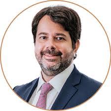 Fernando Benjamin's Instagram, Twitter & Facebook