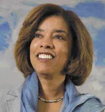 Reid will received Global Educator Award 3 honored for philanthropy Harvey  gains Bar post Organizers elect Woods