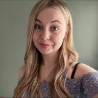 Roxanne Crouch's Instagram, Twitter & Facebook